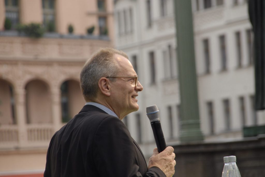 Der zweite Promi-Talk auf der Bühne des Marktplatzes in Wittenberg Der zweite Promi-Talk auf der Bühne des Marktplatzes in Wittenberg